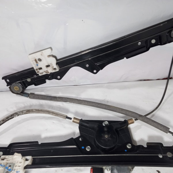 Máquina Vidro Eletrico Dianteira Direita Nissan Sentra 2010
