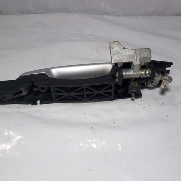 Maçaneta Externa Porta Dianteira Esquerda Nissan Sentra 2010 Dianteira