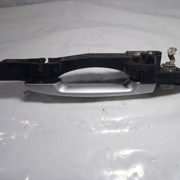 Maçaneta Externa Porta Dianteira Esquerda Nissan Sentra 2010 Dianteira