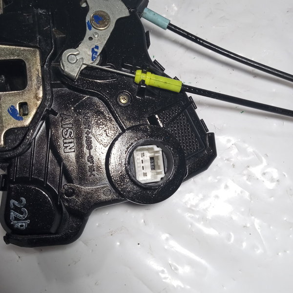 Fechadura Porta Dianteira Direita Toyota Corolla 2004