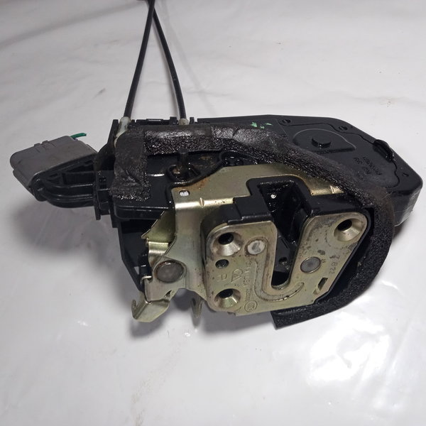 Fechadura Porta Traseira Direita Nissan Sentra 2008