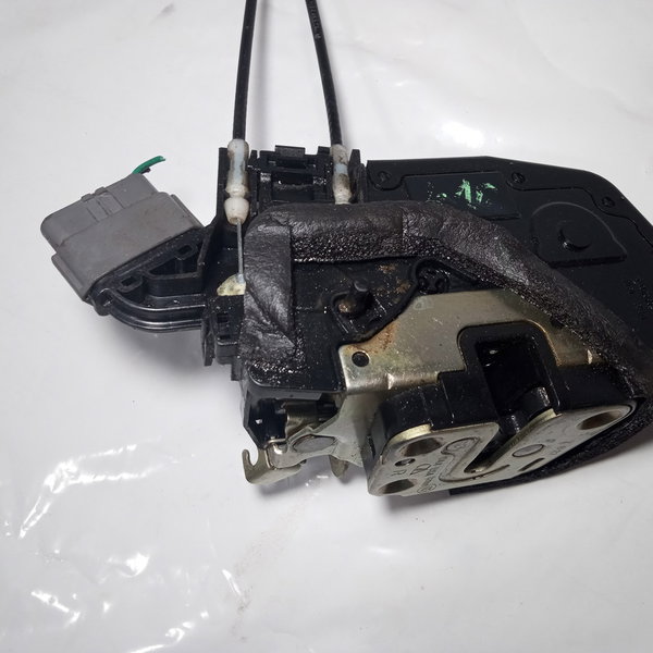 Fechadura Porta Traseira Direita Nissan Sentra 2008