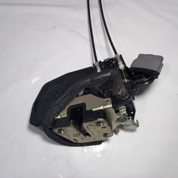 Fechadura Porta Traseira Esquerda Nissan Sentra 2008