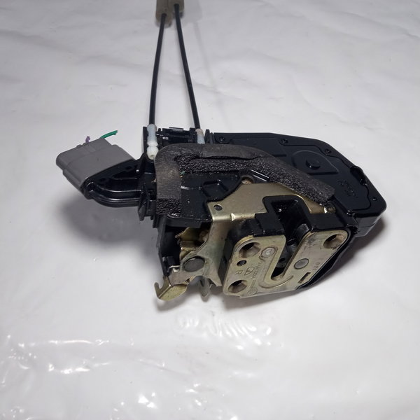 Fechadura Porta Dianteira Direita Nissan Sentra 2008