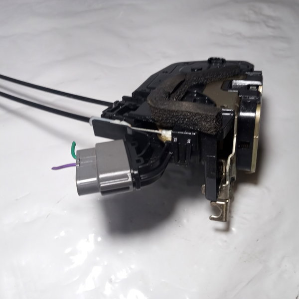 Fechadura Porta Dianteira Direita Nissan Sentra 2008