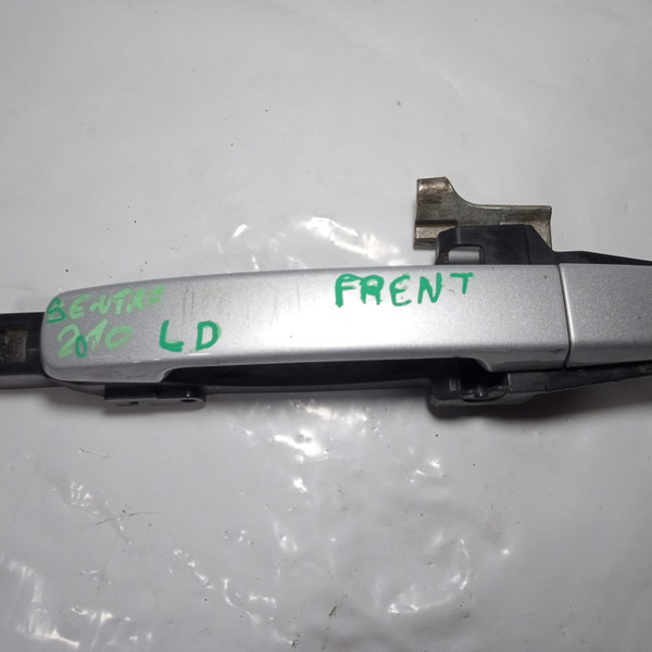 Maçaneta Externa Dianteira Direita Nissan Sentra 2008 Dianteira
