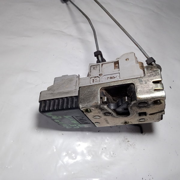 Fechadura Porta Dianteira Esquerda Peugeot 206 2002