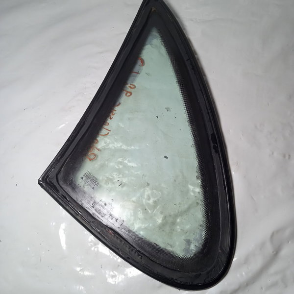 Vidro Fixo Lateral Traseiro Direito Vw Polo Classic 1998