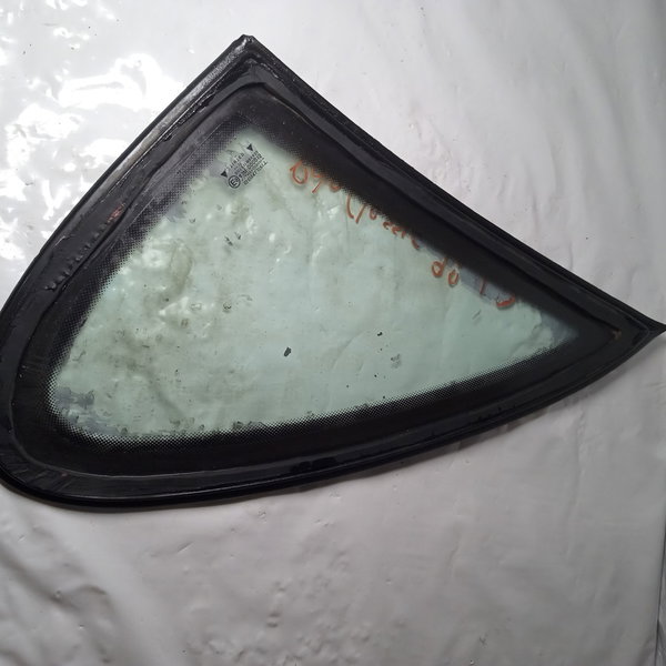 Vidro Fixo Lateral Traseiro Direito Vw Polo Classic 1998