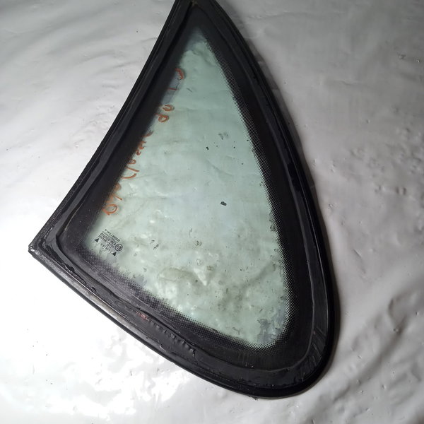 Vidro Fixo Lateral Traseiro Direito Vw Polo Classic 1998