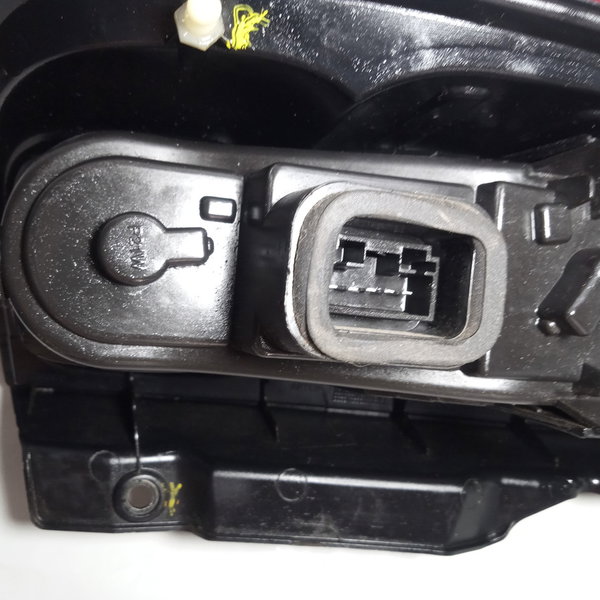 Lanterna Traseira Lado Direito Fiat Uno Vivace 2013 Esquerdo Vermelho