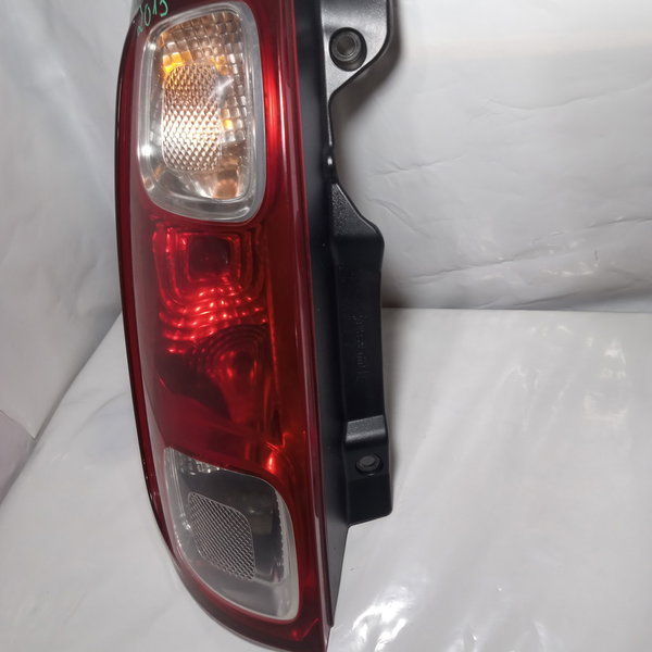 Lanterna Traseira Lado Esquerdo Fiat Uno Vivace 2013 Esquerdo Vermelho