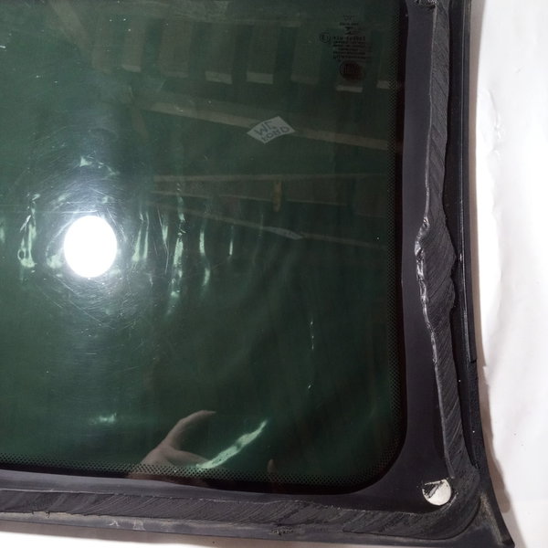 Vidro Fixo Lateral Traseiro Direito Fiat Uno Vivace 2013