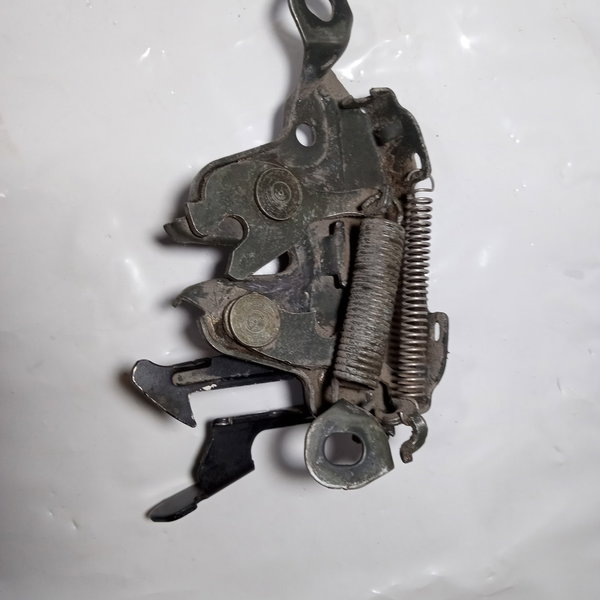 Fechadura Capô Dianteiro Nissan Sentra 2010