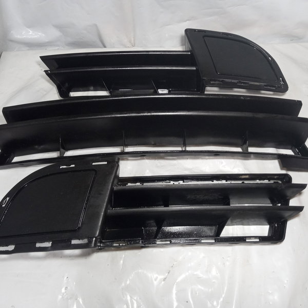 Grade Moldura Farol De Milha Chevrolet Astra 2004