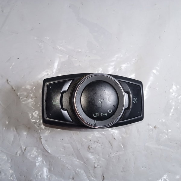 Botão Interruptor Farol E Porta Malas Ford Ka 2019
