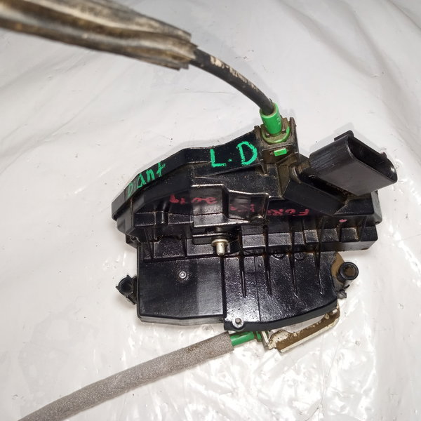Fechadura Porta Dianteira Direita Ford Ka 2019