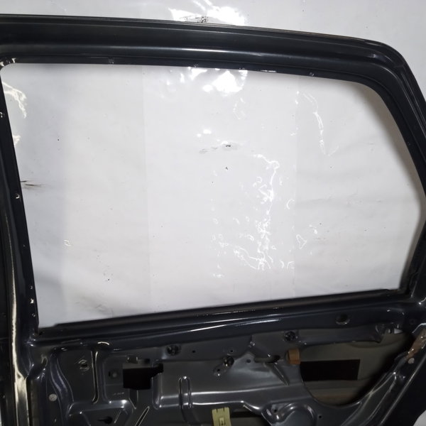 Porta Traseira Lado Direito Renault Scenic 2005  Traseira Direito Preto