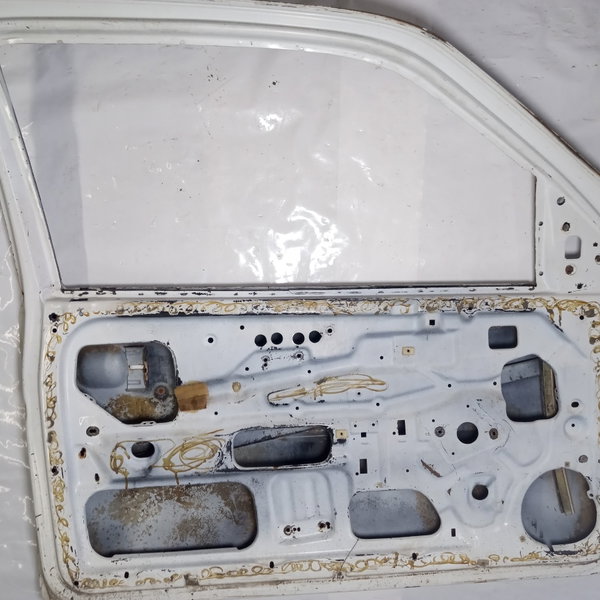 Porta Lado Esquerdo Vw Gol Bola 97 2p Dianteira Esquerdo Branco