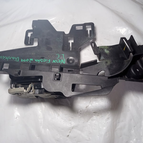 Fechadura De Porta Dianteira Esquerda Ford New Fiesta 2010