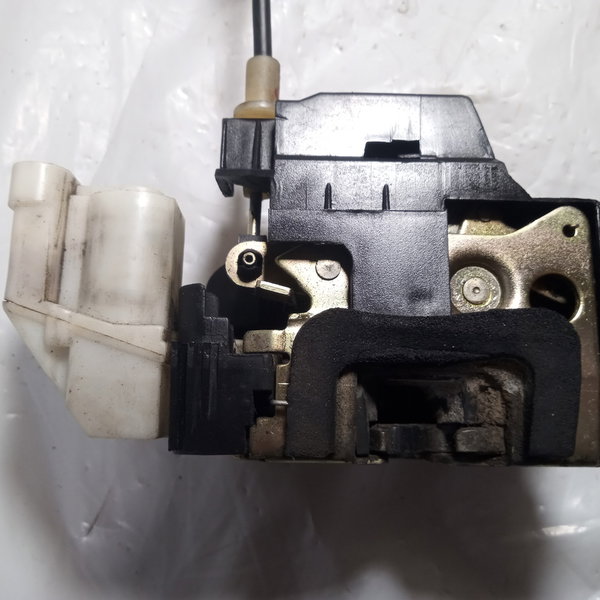 Fechadura De Porta Dianteira Direita Fiat Palio 1999
