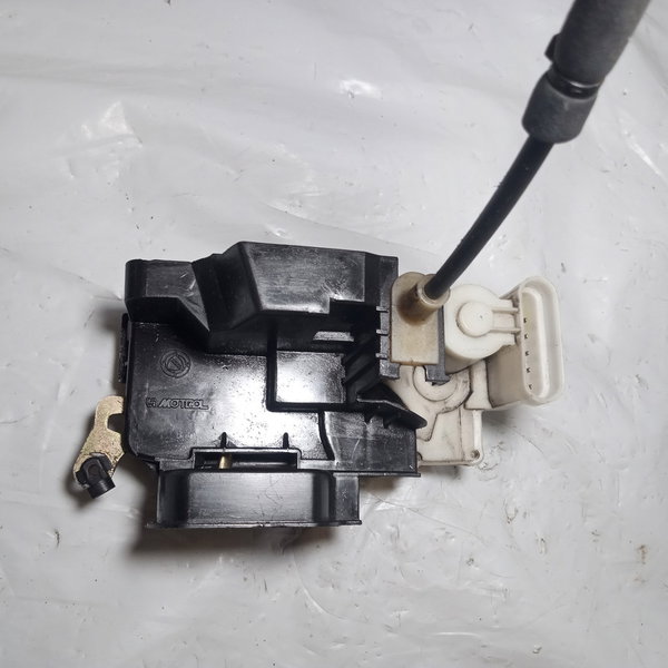 Fechadura De Porta Dianteira Direita Fiat Palio 1999