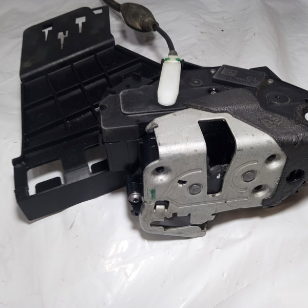 Fechadura De Porta Traseira Direita Ford New Fiesta 2010
