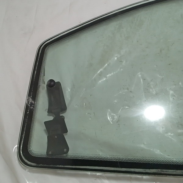 Vidro Basculante Traseiro Direito Gm Kadett 1994 Usado