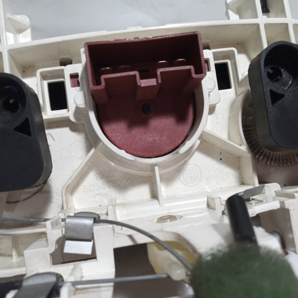 Comando Ar Ventilado Ar Quente Fiat Uno Vivace 2012