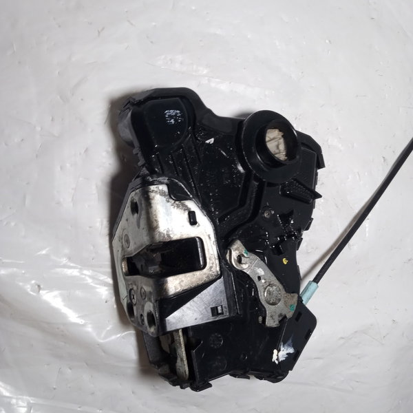 Fechadura Porta Dianteira Esquerda Toyota Corolla 2010