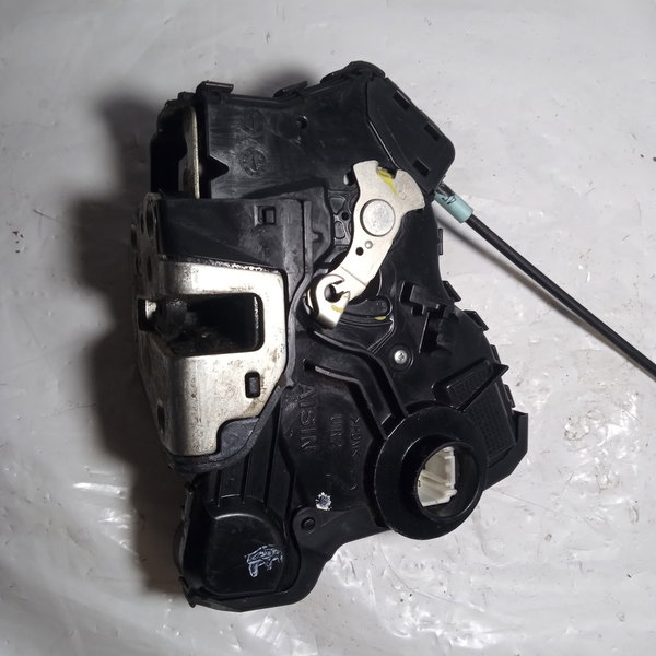 Fechadura Porta Dianteira Direita Toyota Corolla 2010