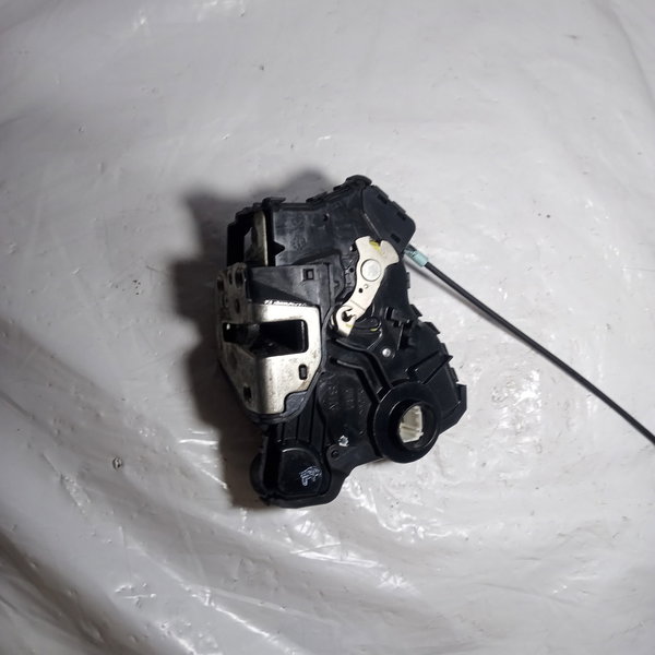 Fechadura Porta Dianteira Direita Toyota Corolla 2010