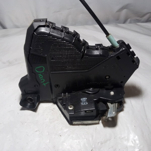 Fechadura Porta Dianteira Direita Toyota Corolla 2010