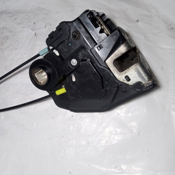 Fechadura De Porta Traseira Esquerda Toyota Corolla 2010