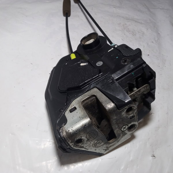 Fechadura De Porta Traseira Esquerda Toyota Corolla 2010