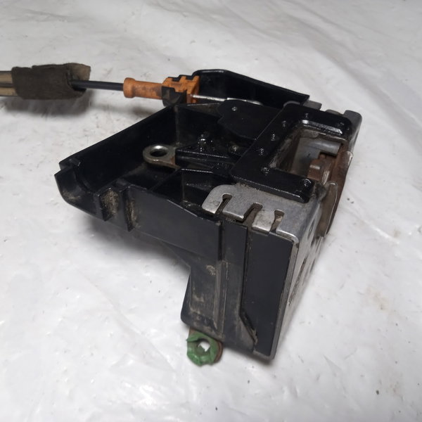 Fechadura De Porta Dianteira Esquerda Gm Corsa Montana 2004