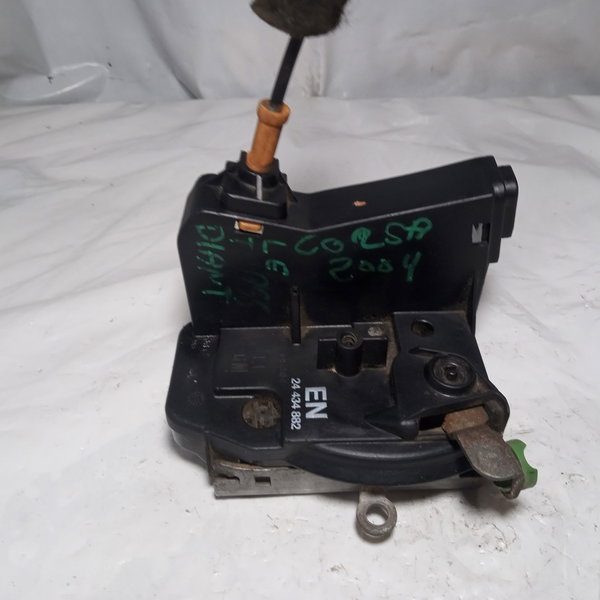 Fechadura De Porta Dianteira Esquerda Gm Corsa Montana 2004