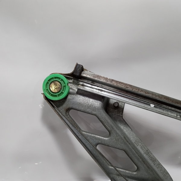 Máquina Vidro Manual Traseira Direita Gm Corsa 1998
