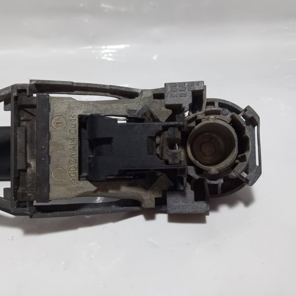 Maçaneta Externa Traseira Direita Vw Golf Sapão 2002 Traseira