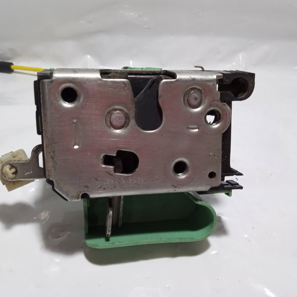 Fechadura Manual Dianteira Esquerda Fiat Uno Vivace 2013