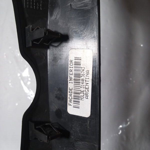 Moldura Do Rádio Comando Para Painel Peugeot 207 2012 Preto