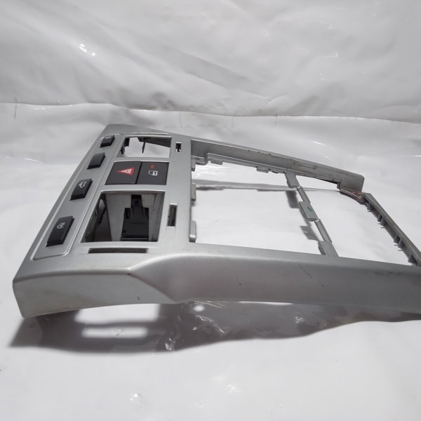 Moldura Painel Central Botão Alerta Gm Vectra 2007 Cinza