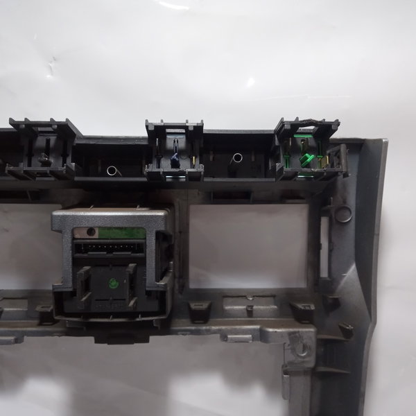 Moldura Painel Central Botão Alerta Gm Vectra 2007 Cinza