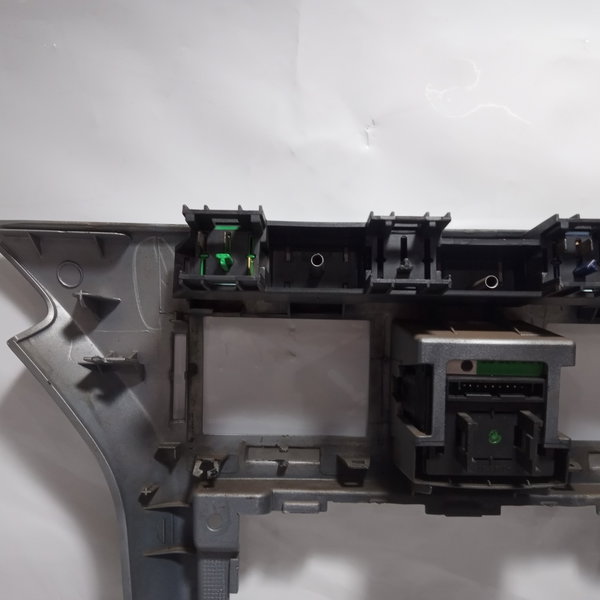 Moldura Painel Central Botão Alerta Gm Vectra 2007 Cinza