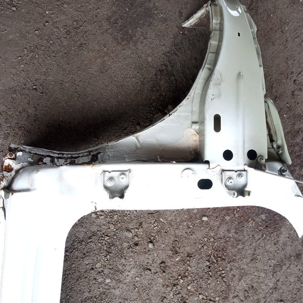 Caixa Ar Coluna Lateral Esquerda Renault Sandero 2008