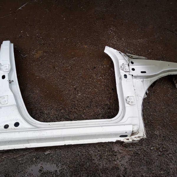 Caixa Ar Coluna Diant. Lateral Direita Renault Sandero 2008