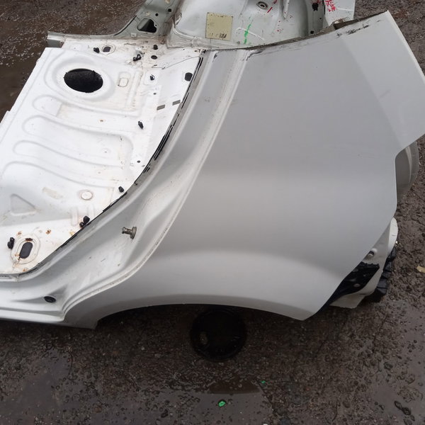 Traseira Baixa Renault Sandero 2008 Branco