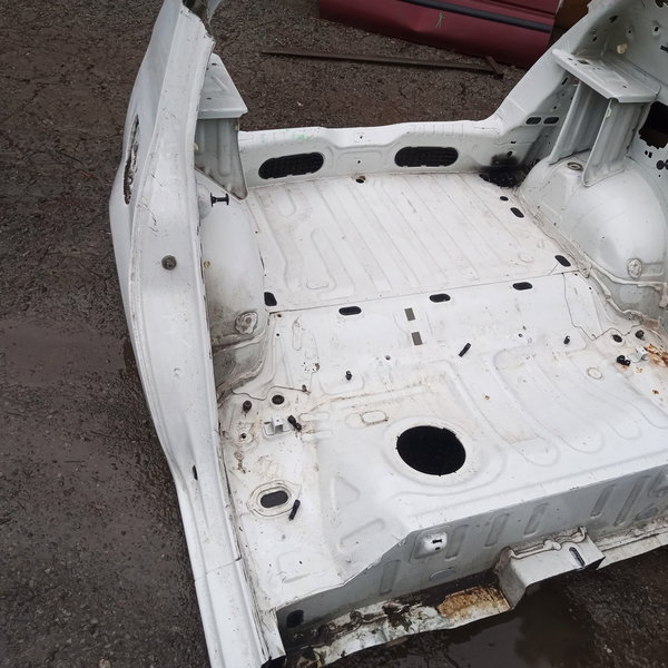 Traseira Baixa Renault Sandero 2008 Branco