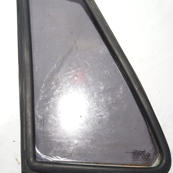 Vidro Fixo Traseiro Direito Fiat Uno 2000