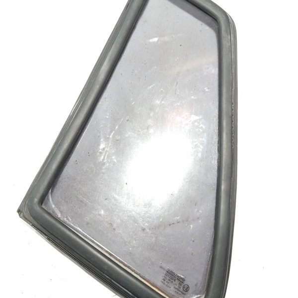 Vidro Fixo Traseiro Direito Fiat Uno 2000